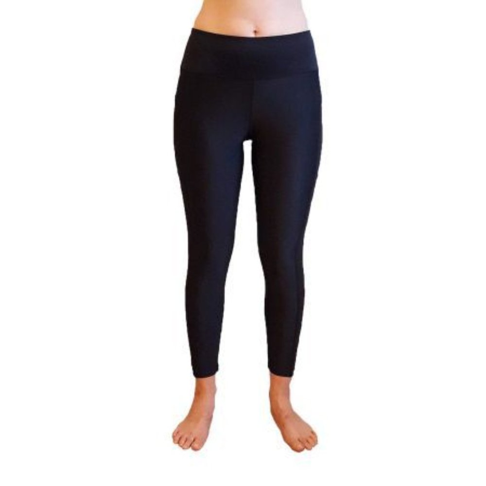 Women Plain Leggings With Waistband Pocket